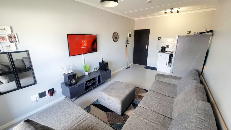 1 Bedroom Property for Sale in The Connifers Western Cape
